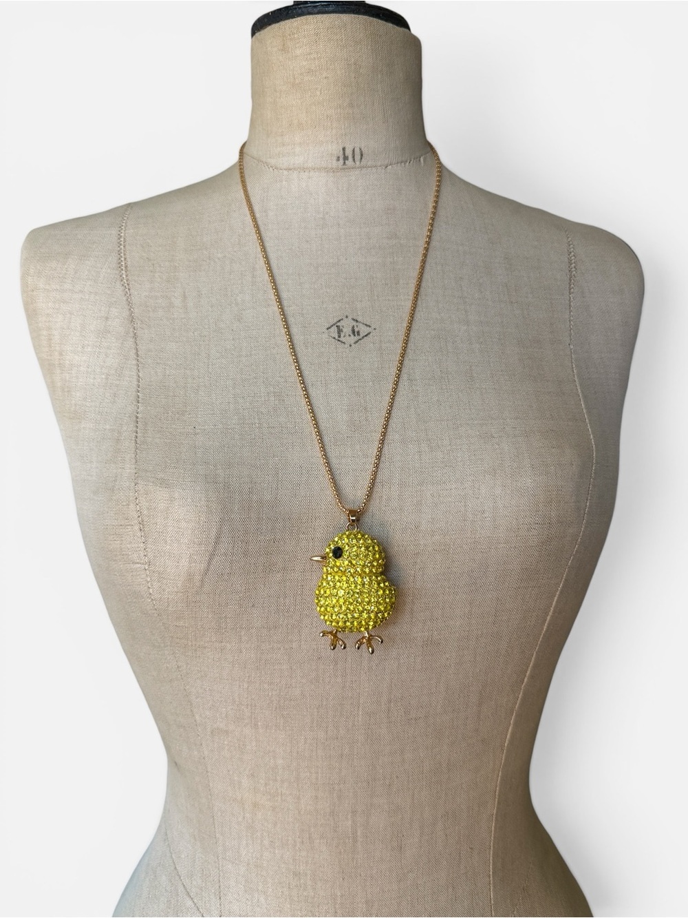 Betsey Johnson Crystal Yellow Chick Pendant Necklace Gold Tone Birdie NWT - Picture 2 of 6
